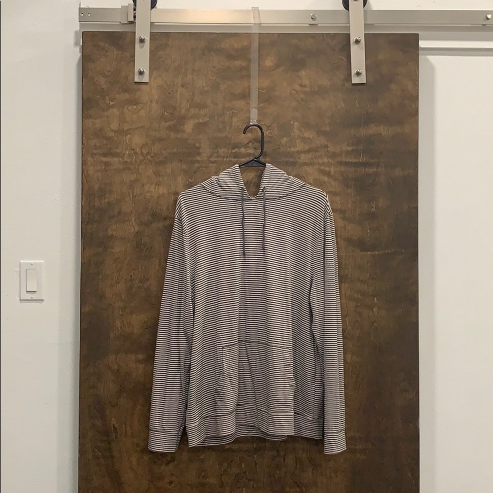 Old navy long sleeve pullover